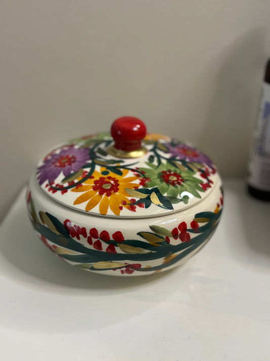 Boite avec couvercle en céramique artisanale